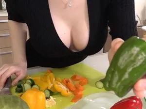 Tôi phải quan hệ tình dục với một cô gái trẻ đẹp trong phòng mát-xa