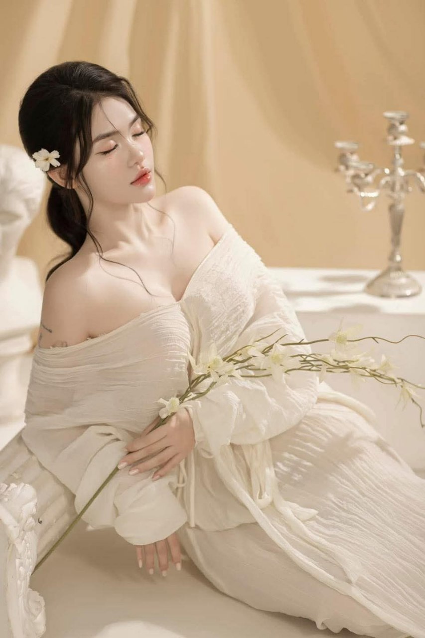 Người má trẻ đơn thân bị đám bạn học hay bắt nạt con trai cô… cưỡng hiếp